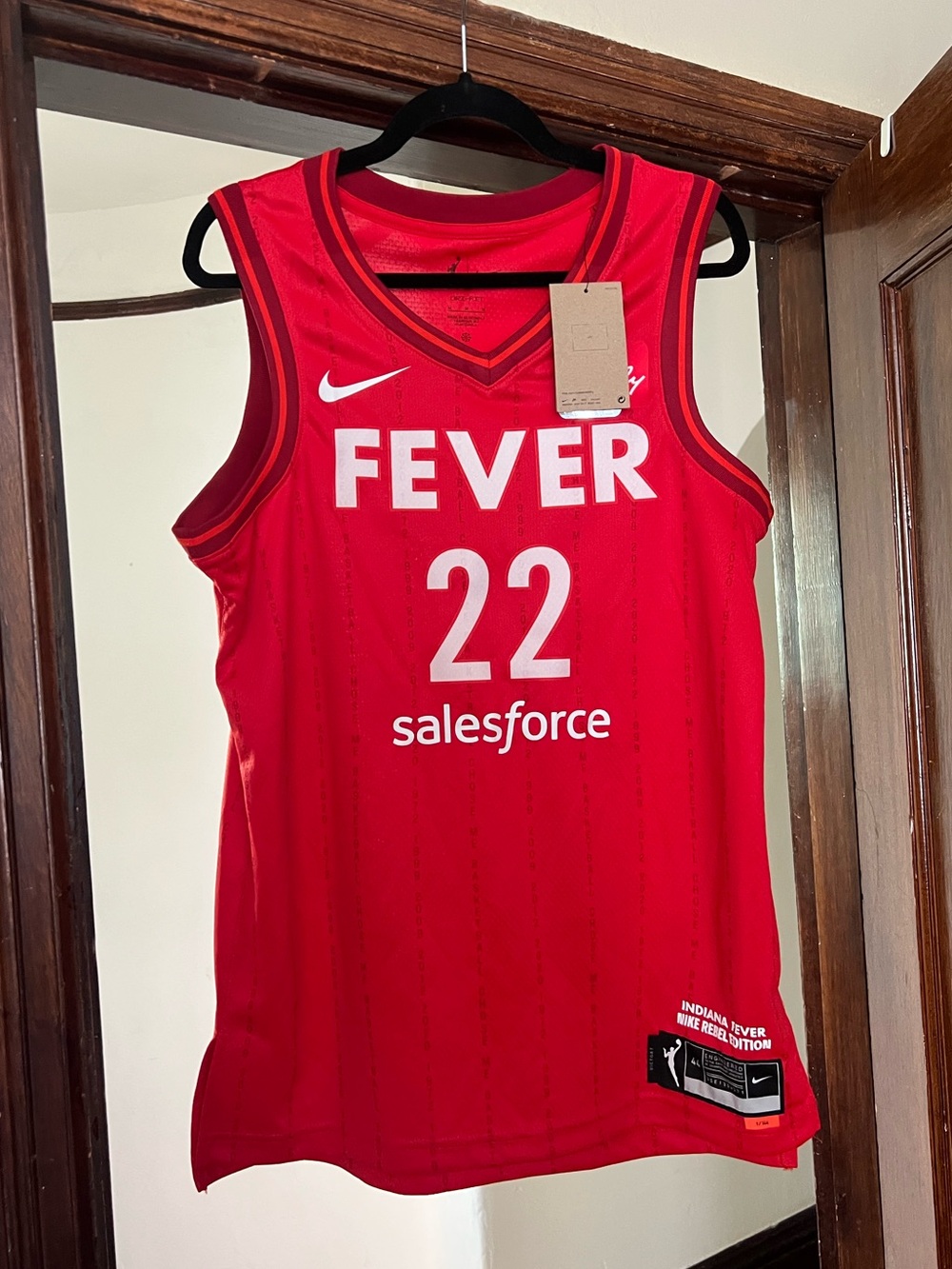 WNBA Indiana Fever Jersey Clark - NWT